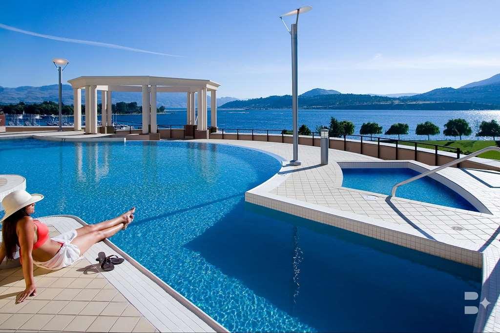 The Royal Kelowna - Bellstar Hotels & Resorts Exterior foto
